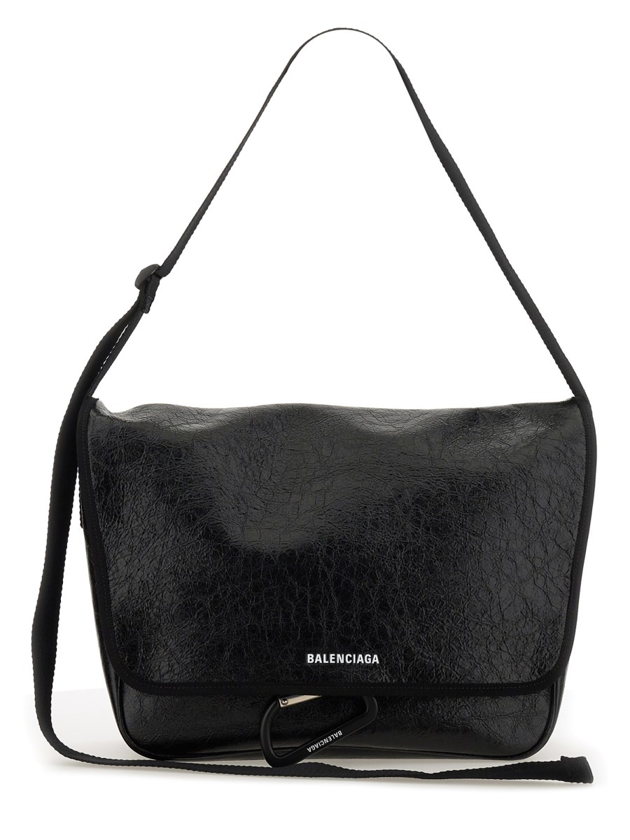 MESSENGER BAG EXPLORER
