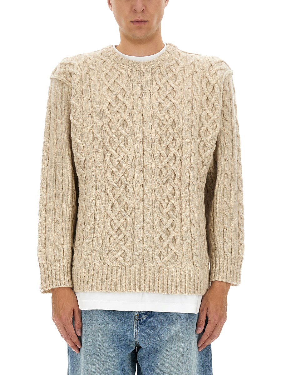 PULLOVER CON T-SHIRT