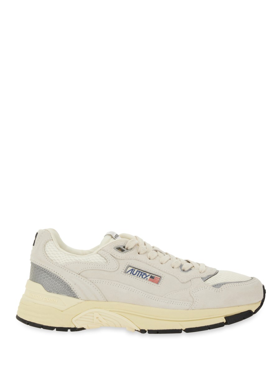 SNEAKER HYPERWAY