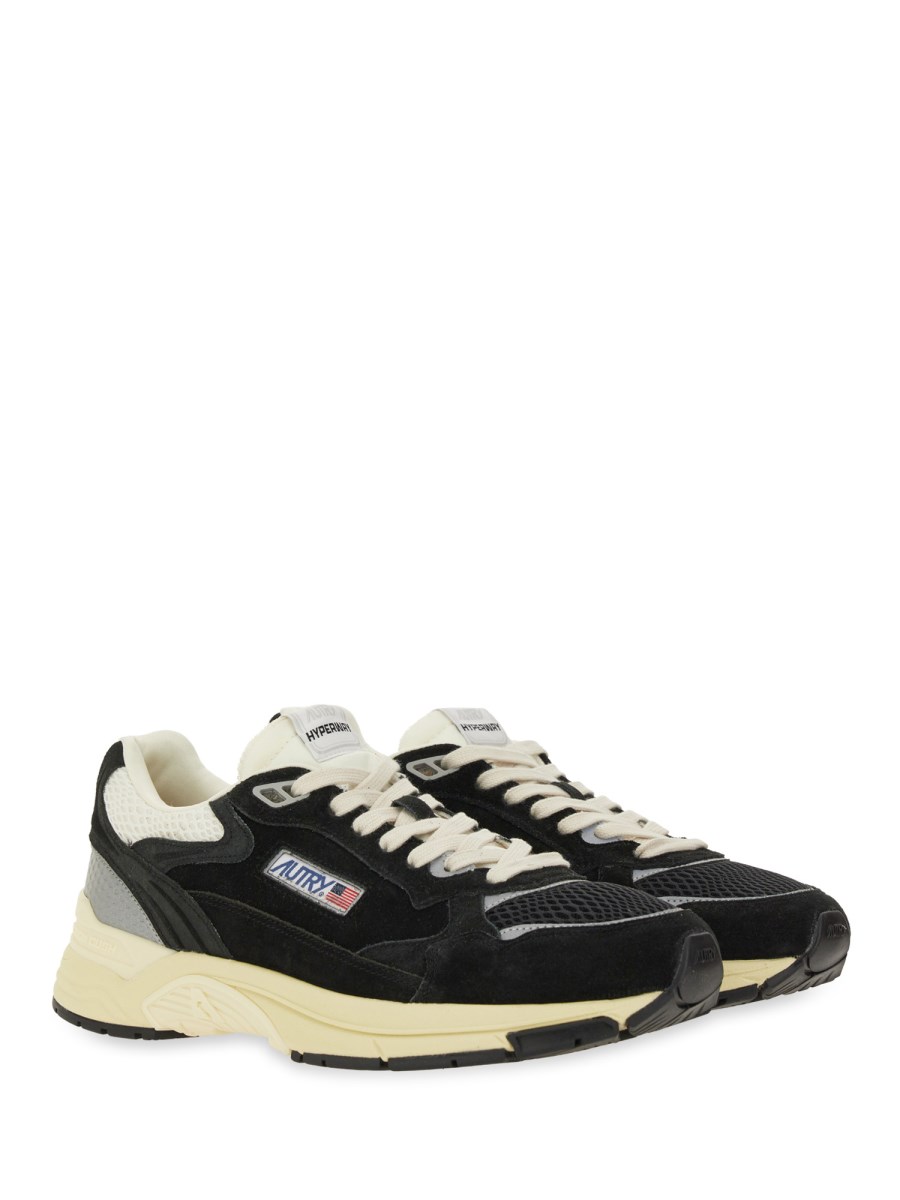 SNEAKER HYPERWAY