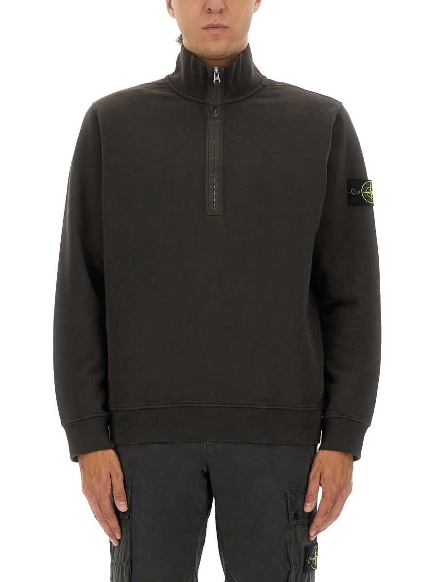 FELPA CON ZIP CORTA