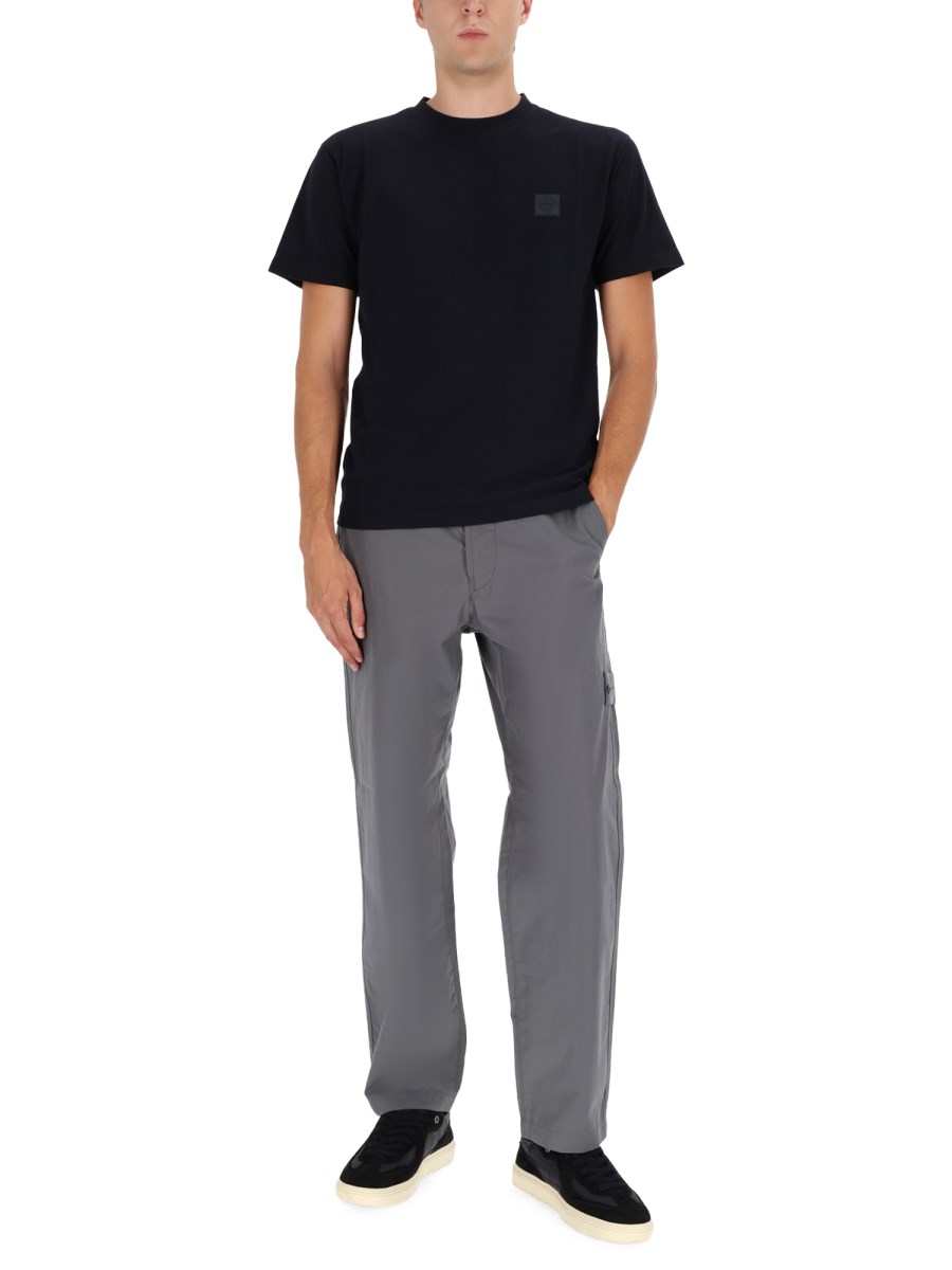 T-SHIRT CON LOGO