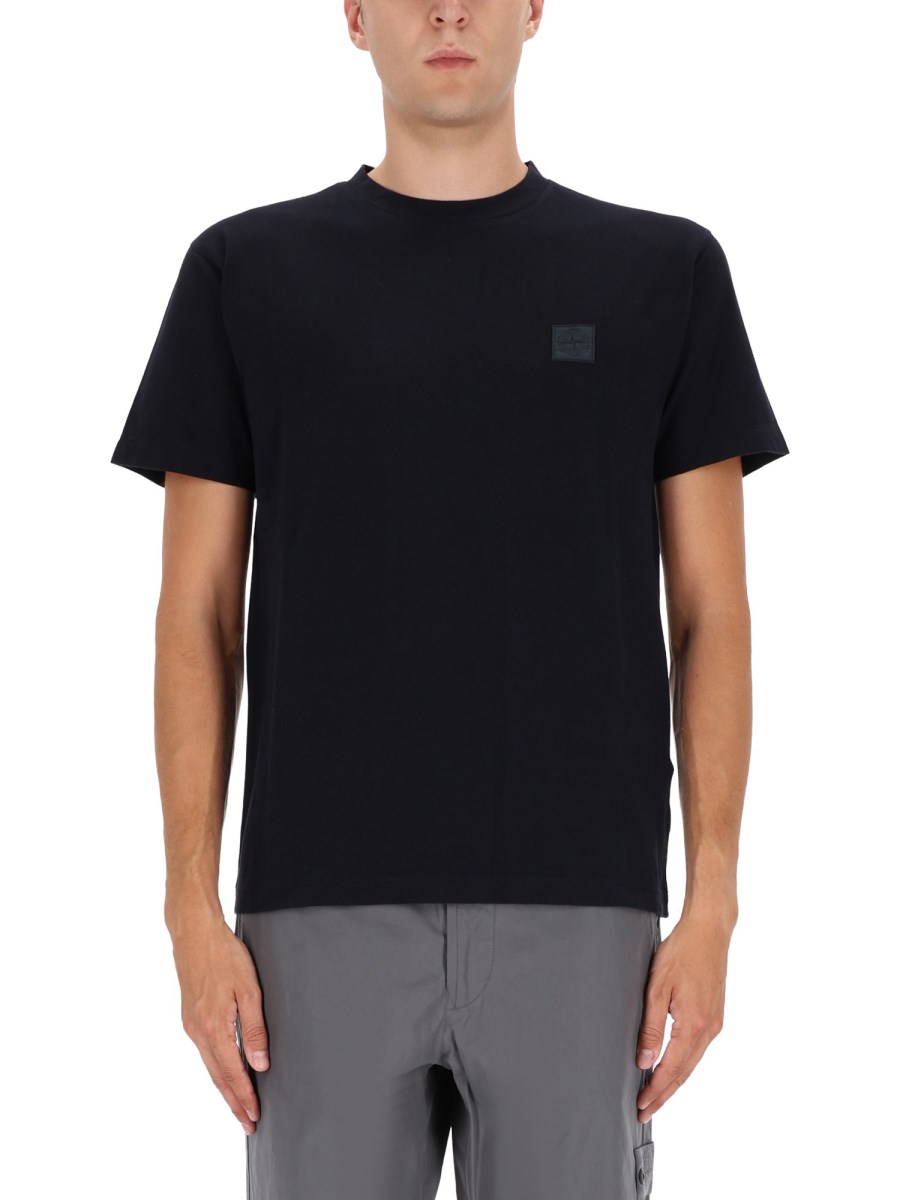 T-SHIRT CON LOGO
