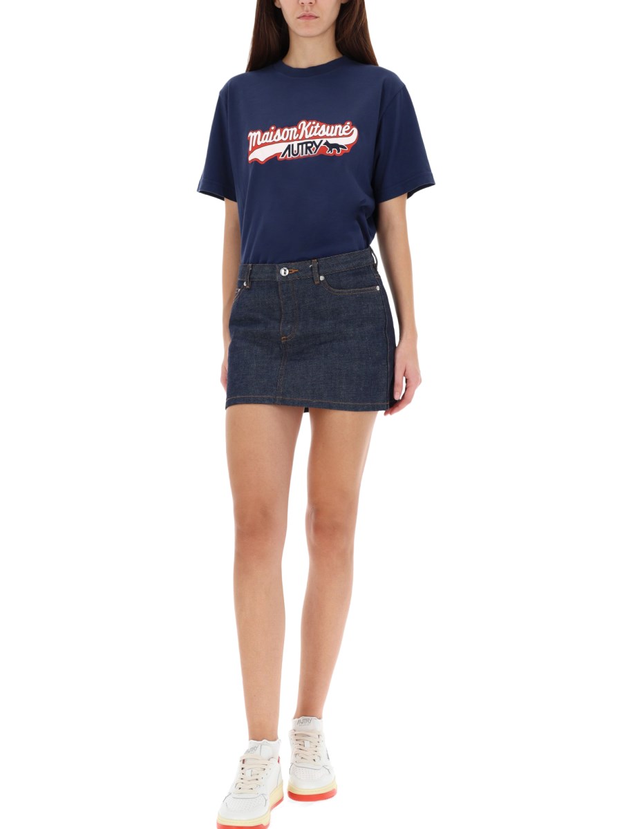 T-SHIRT CON LOGO