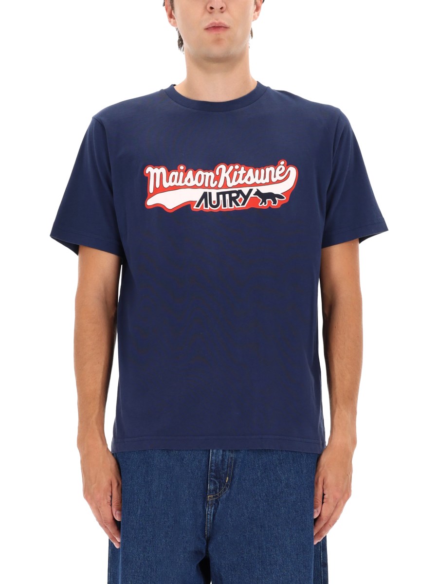 T-SHIRT CON LOGO