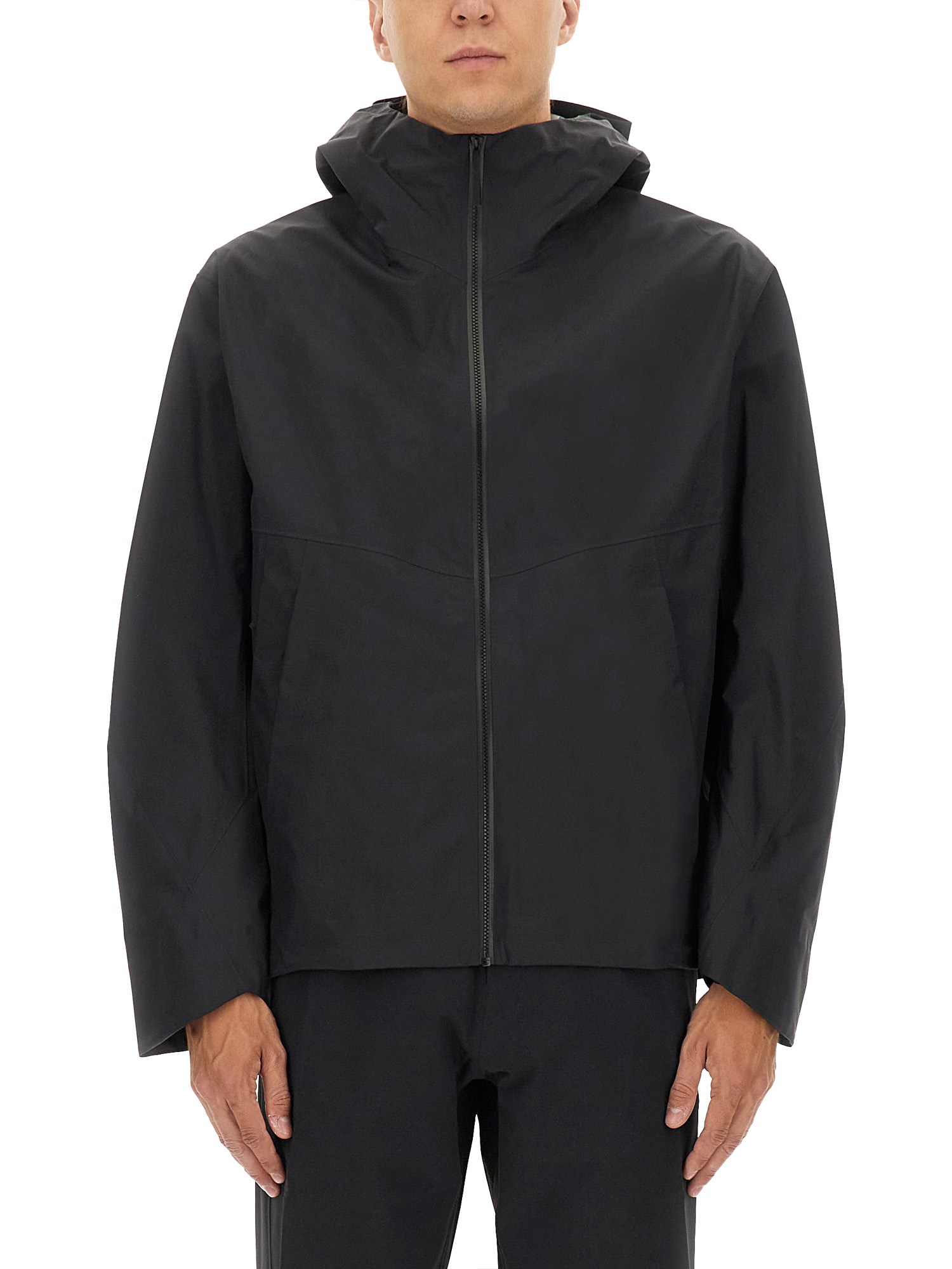 Veilance Arris Jacket In Black