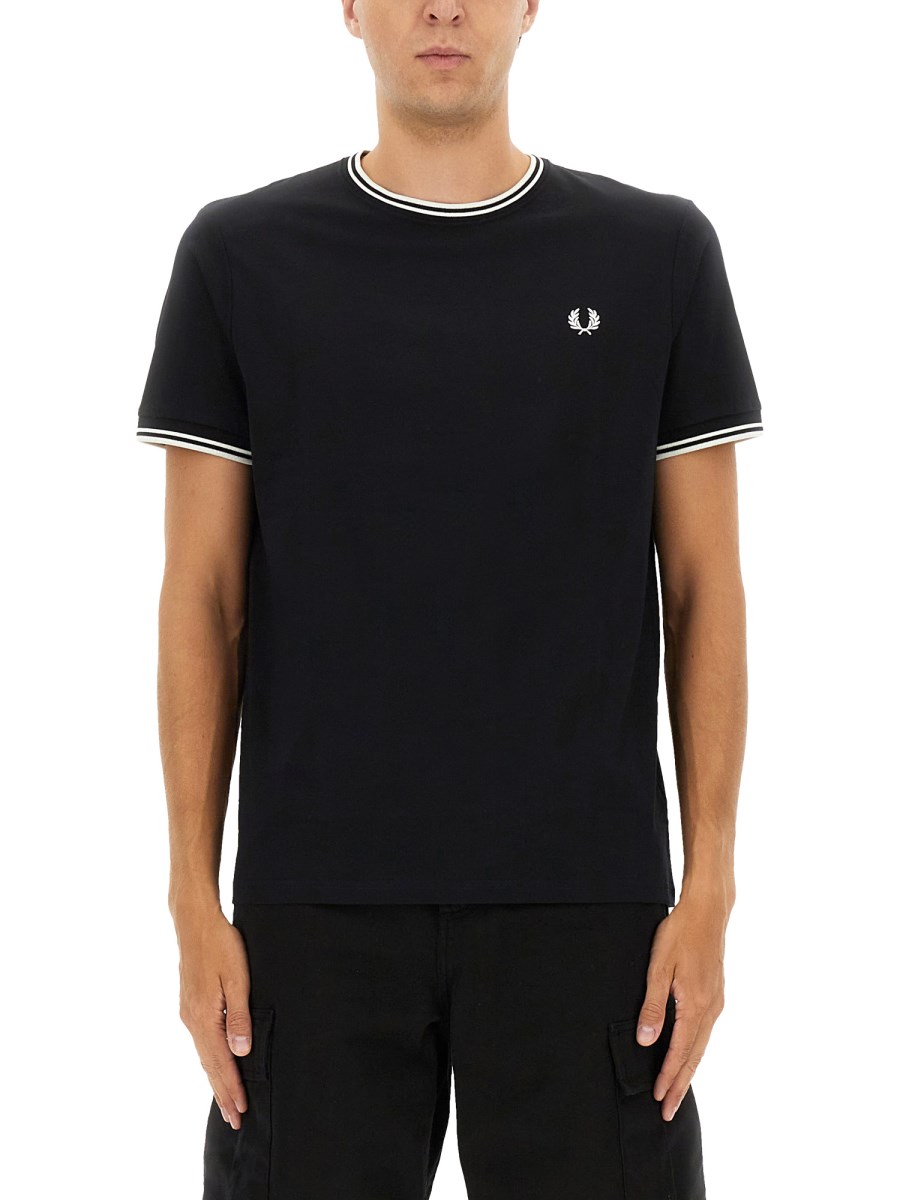 T-SHIRT CON DOPPIA RIGA