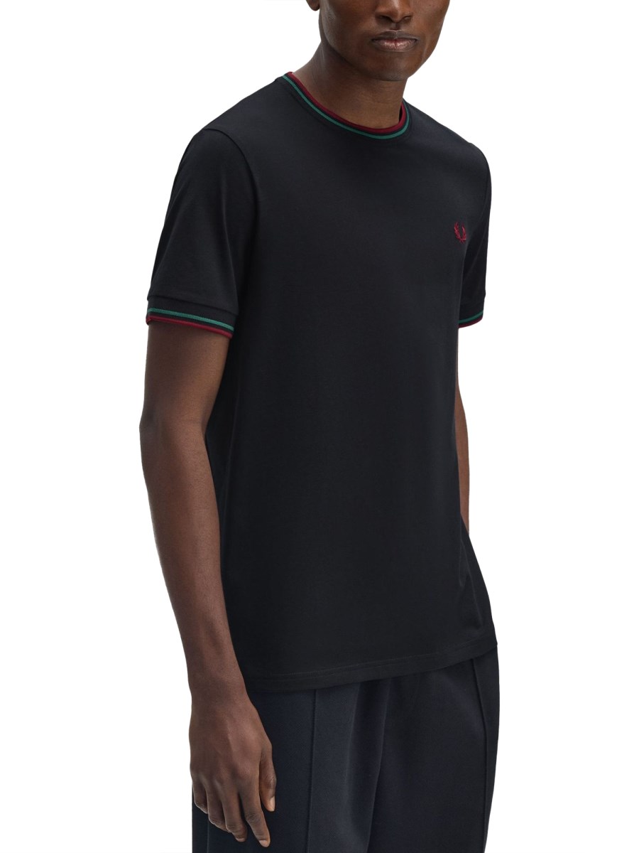 T-SHIRT CON DOPPIA RIGA