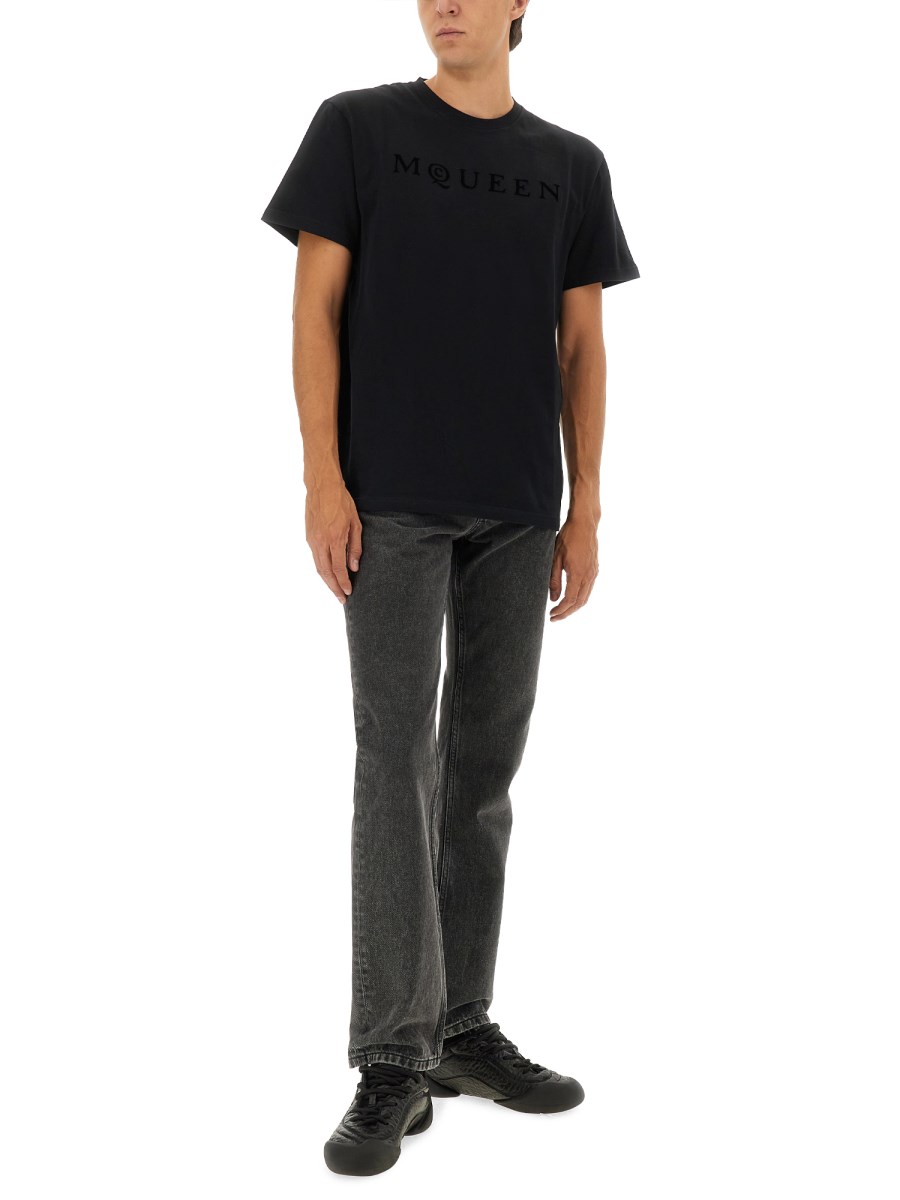 T-SHIRT CON LOGO