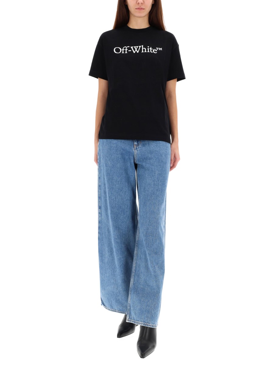 T-SHIRT CON LOGO