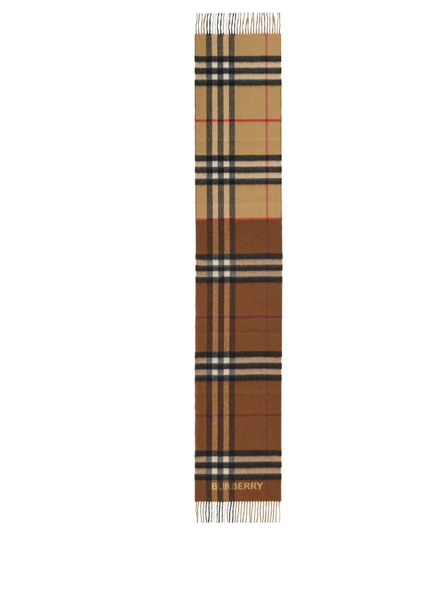 Burberry Men In Sand