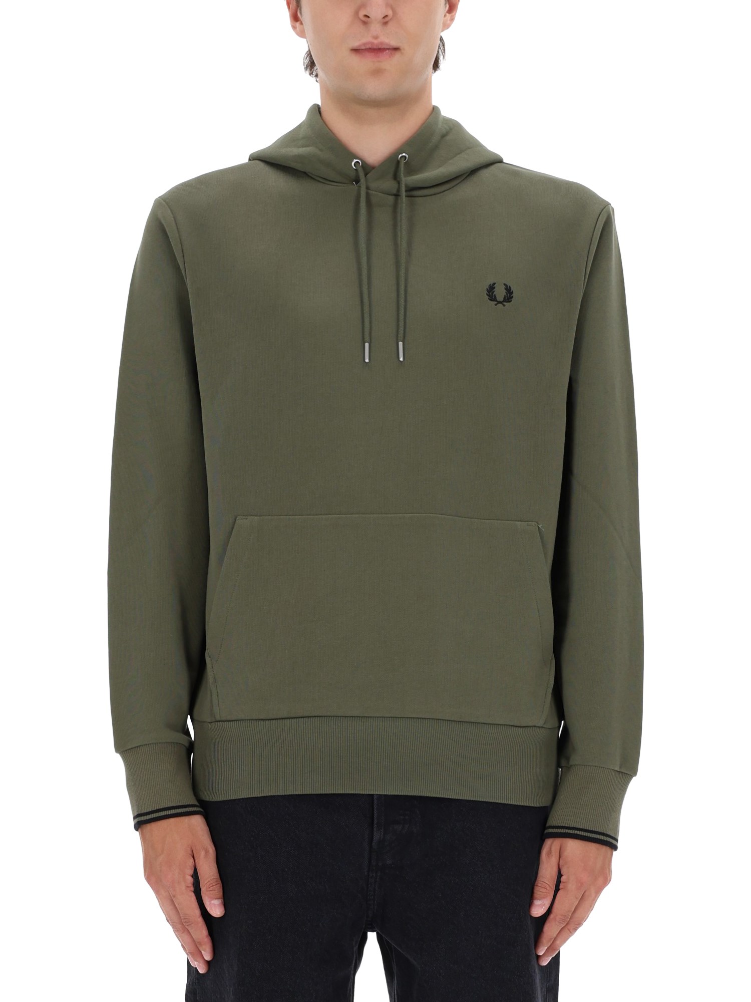 Fred Perry Laurel-wreath Hoodie In Green