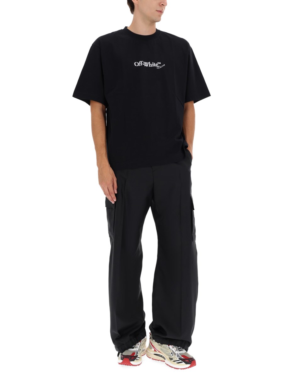 T-SHIRT CON LOGO