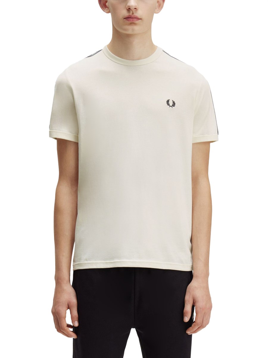 T-SHIRT RINGER