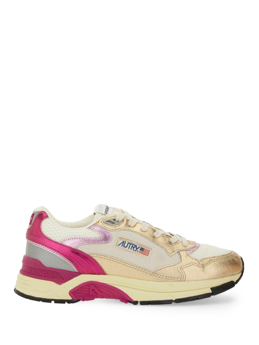 SNEAKER HYPERWAY