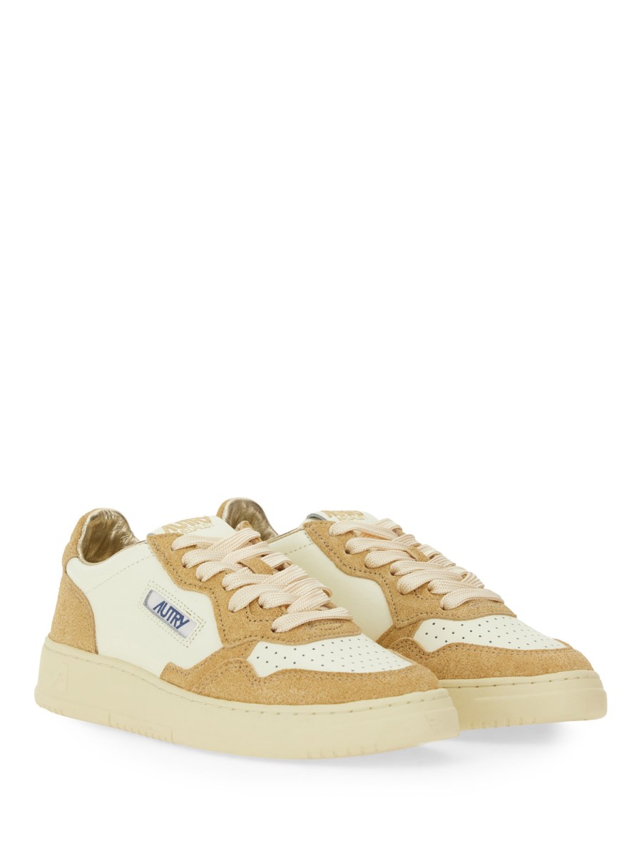 SNEAKER MEDALIST LOW