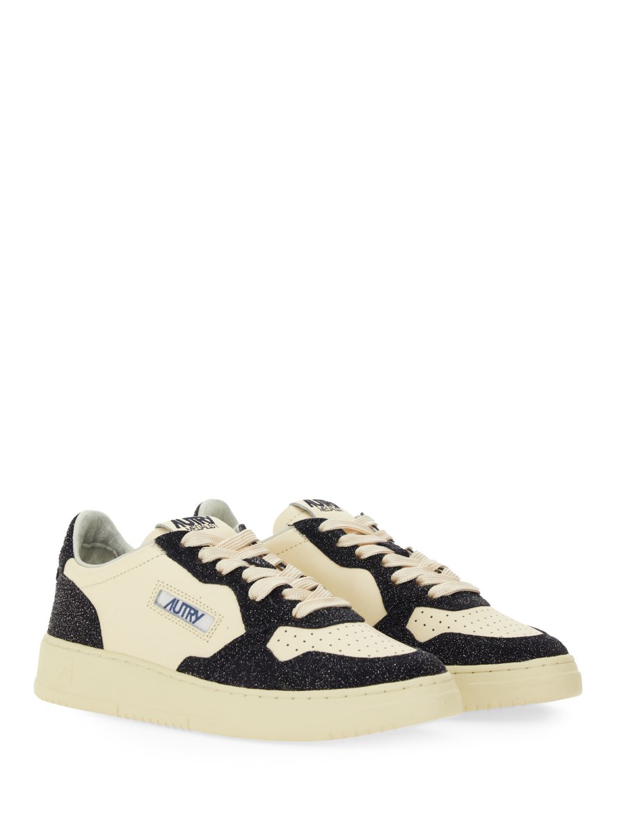 SNEAKER MEDALIST LOW