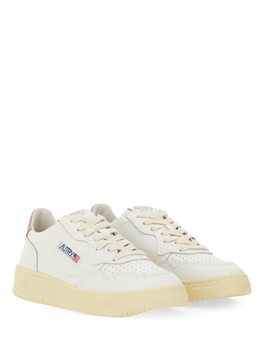 SNEAKER MEDALIST LOW