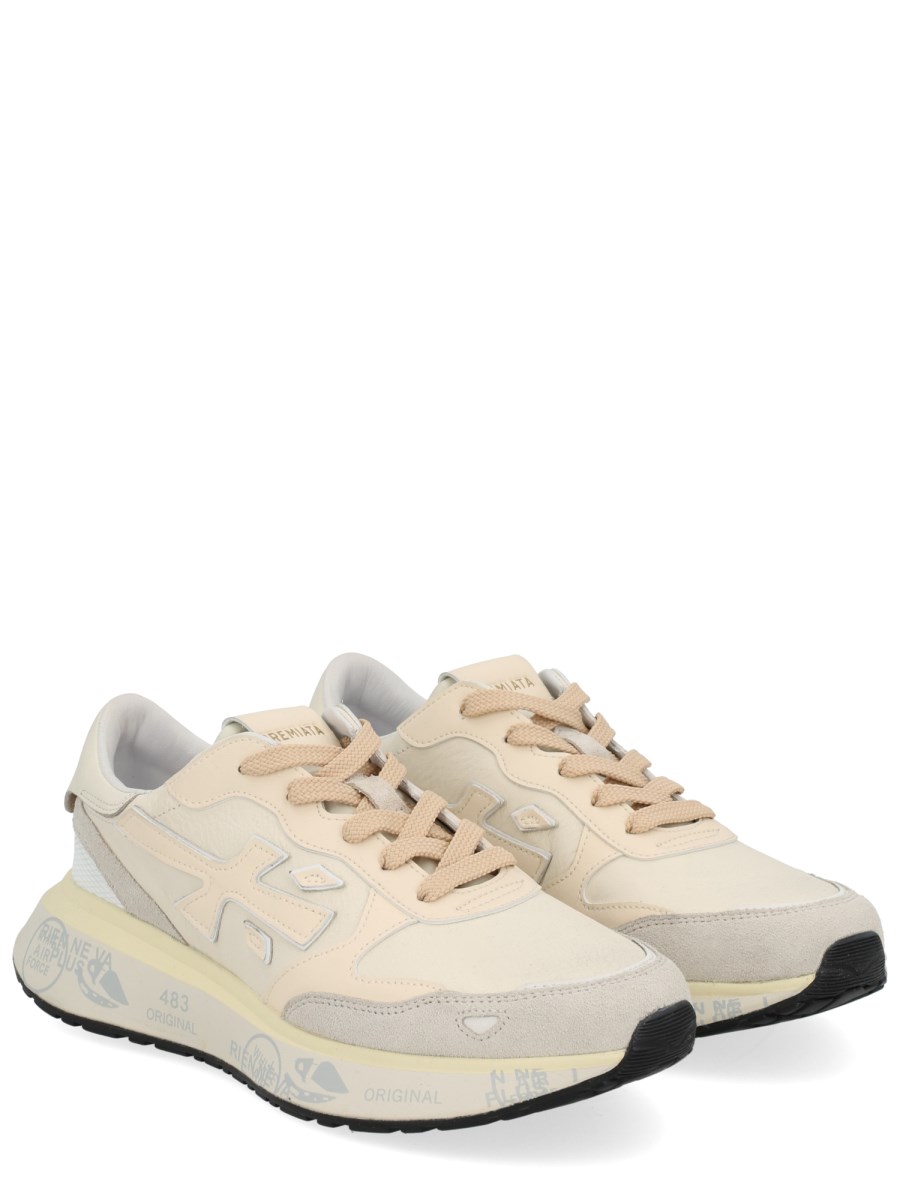 SNEAKER LAURYN