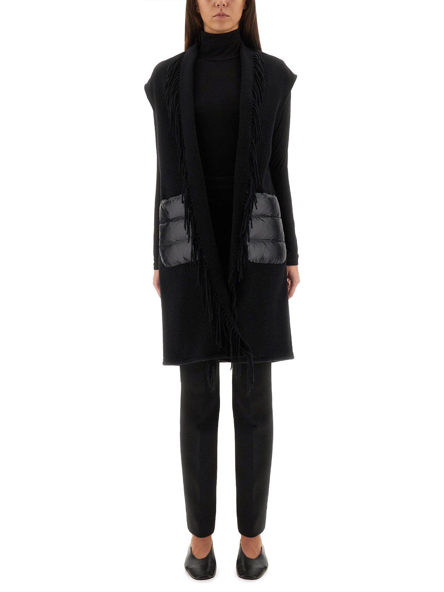 Herno Resort Sleeve Made Of Warmy And Ultralight Nylon In Black