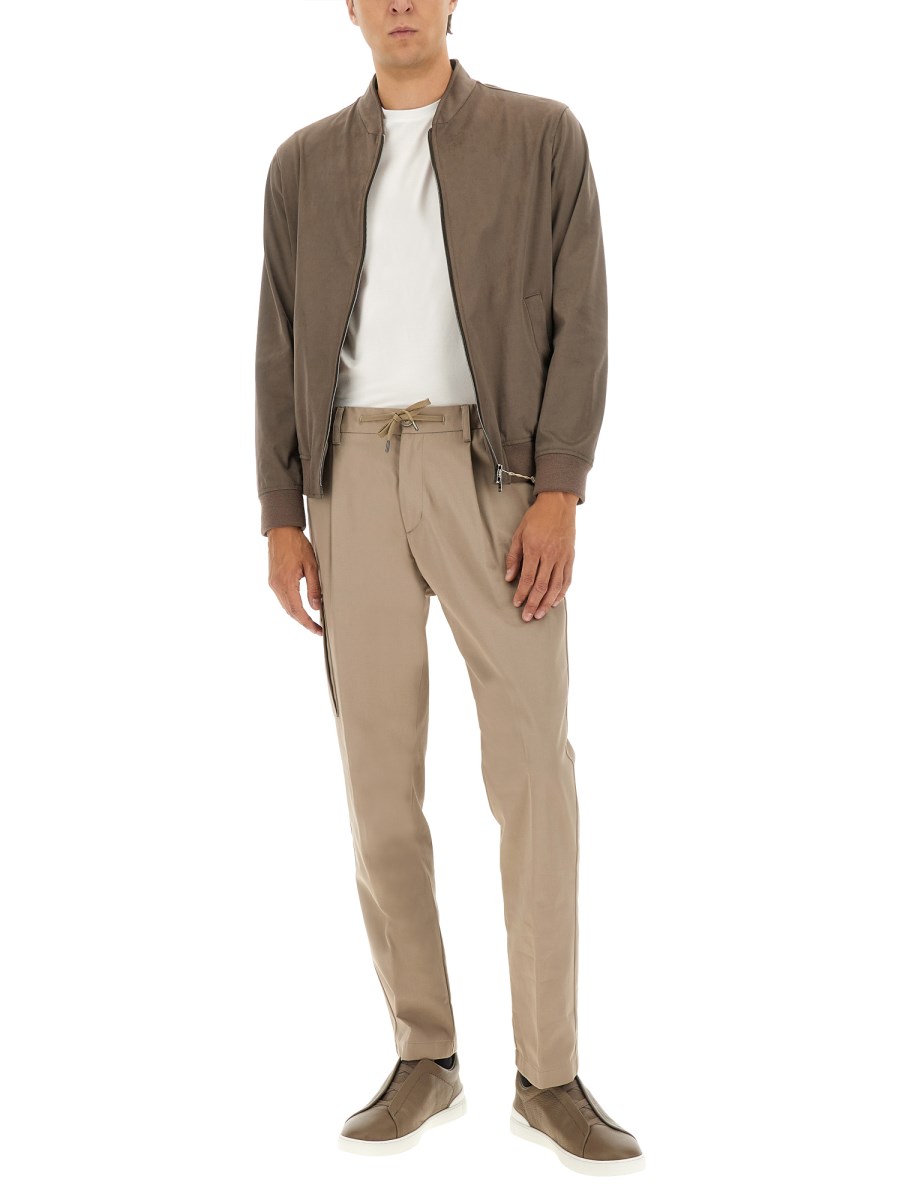 BOMBER RESORT IN ALTERNATIVE SUEDE