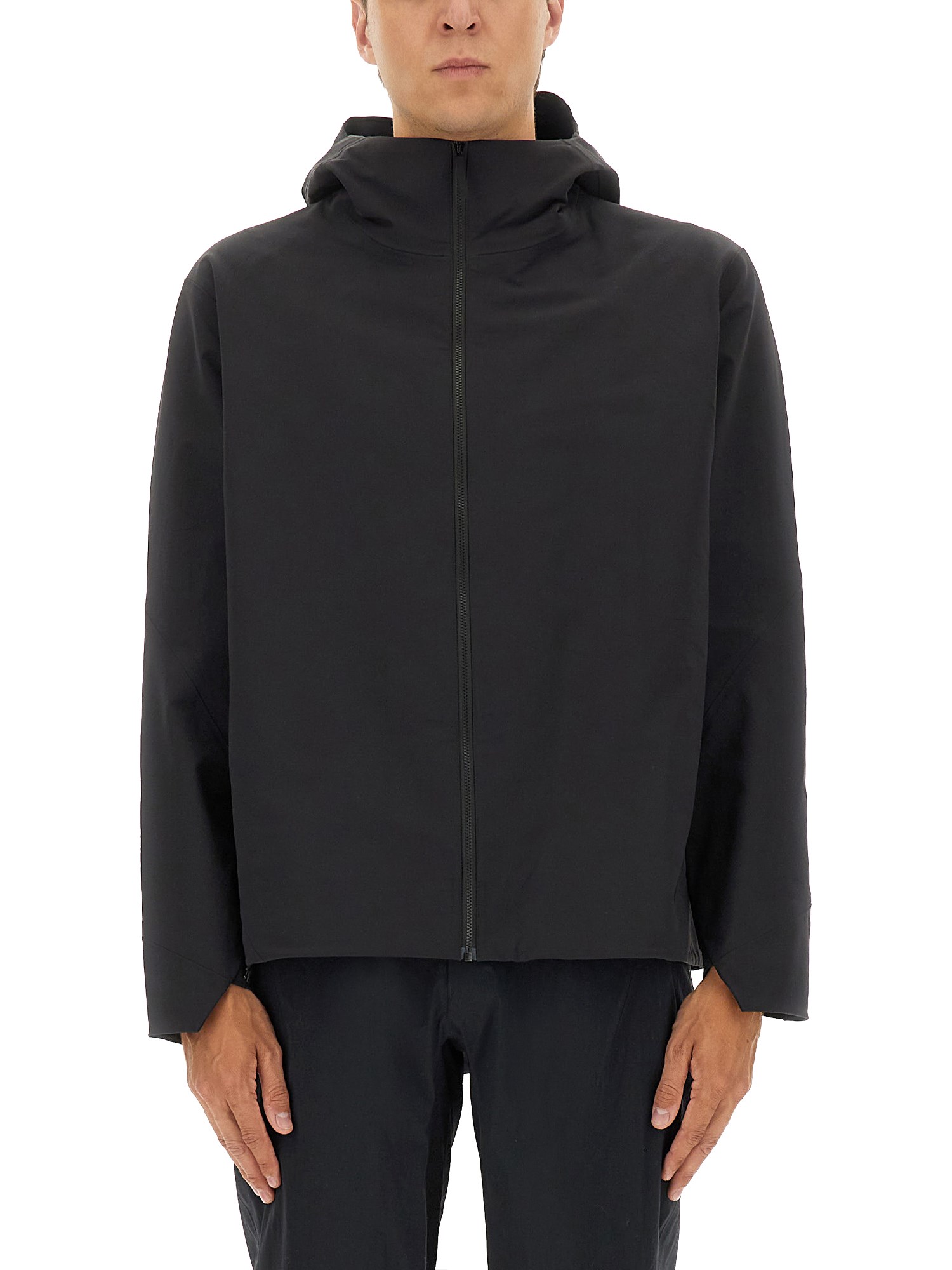 Veilance "isogon Mx" Jacket In Black