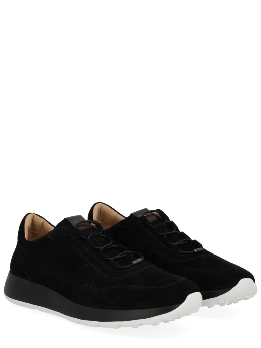SNEAKER RED DOT