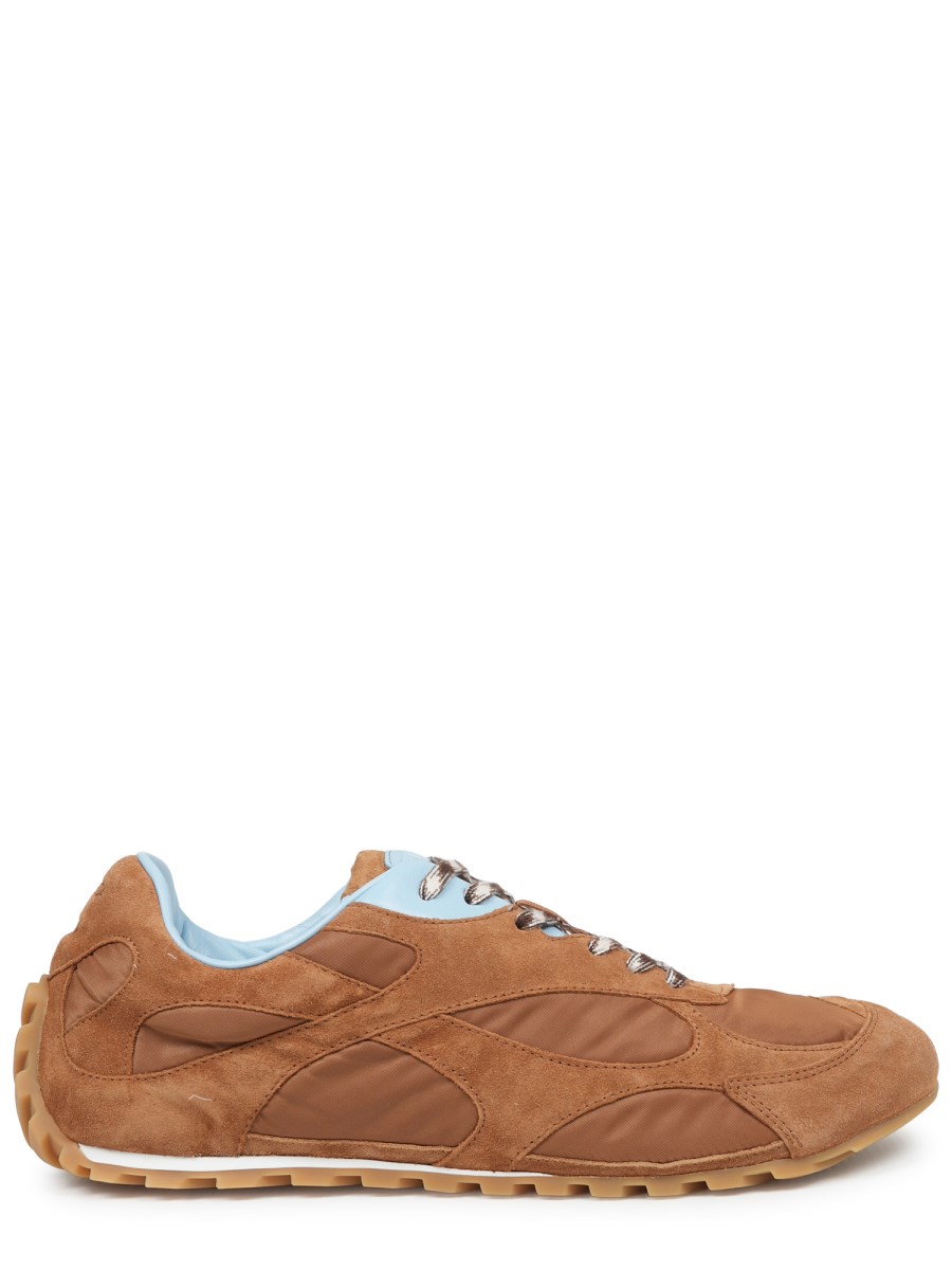 SNEAKER ORBIT FLASH