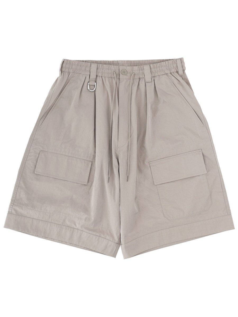 SHORTS CARGO A GAMBA LARGA