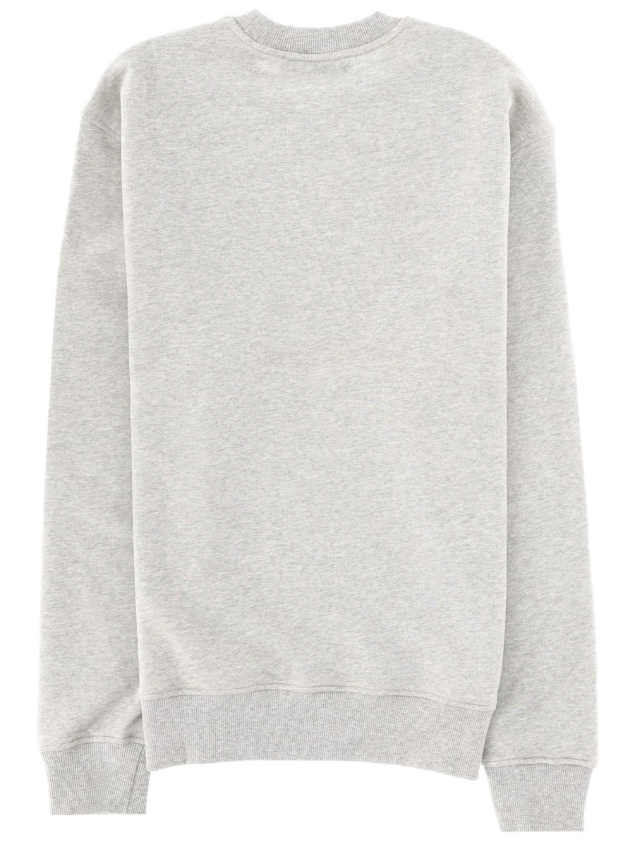 FELPA CON PATCH LOGO