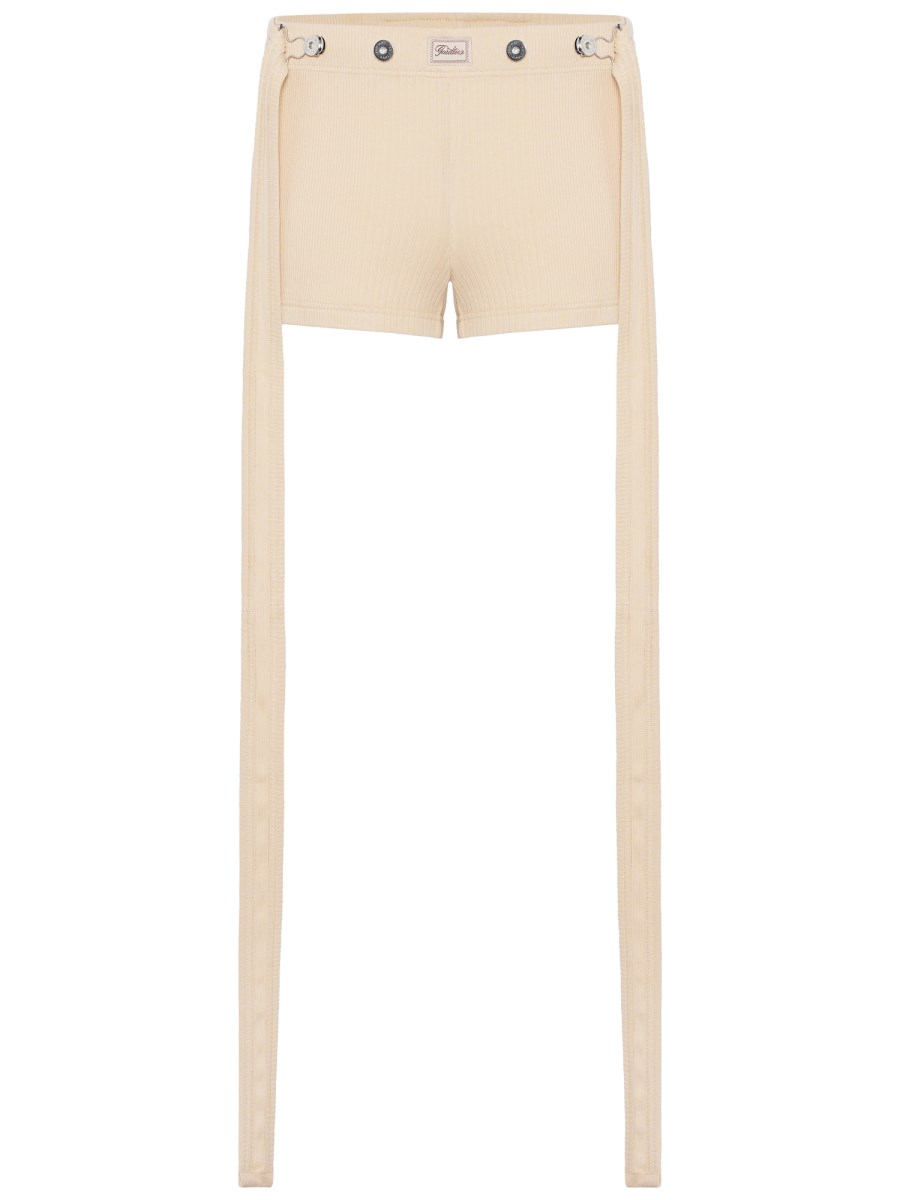 SHORTS CON PATCH LOGO