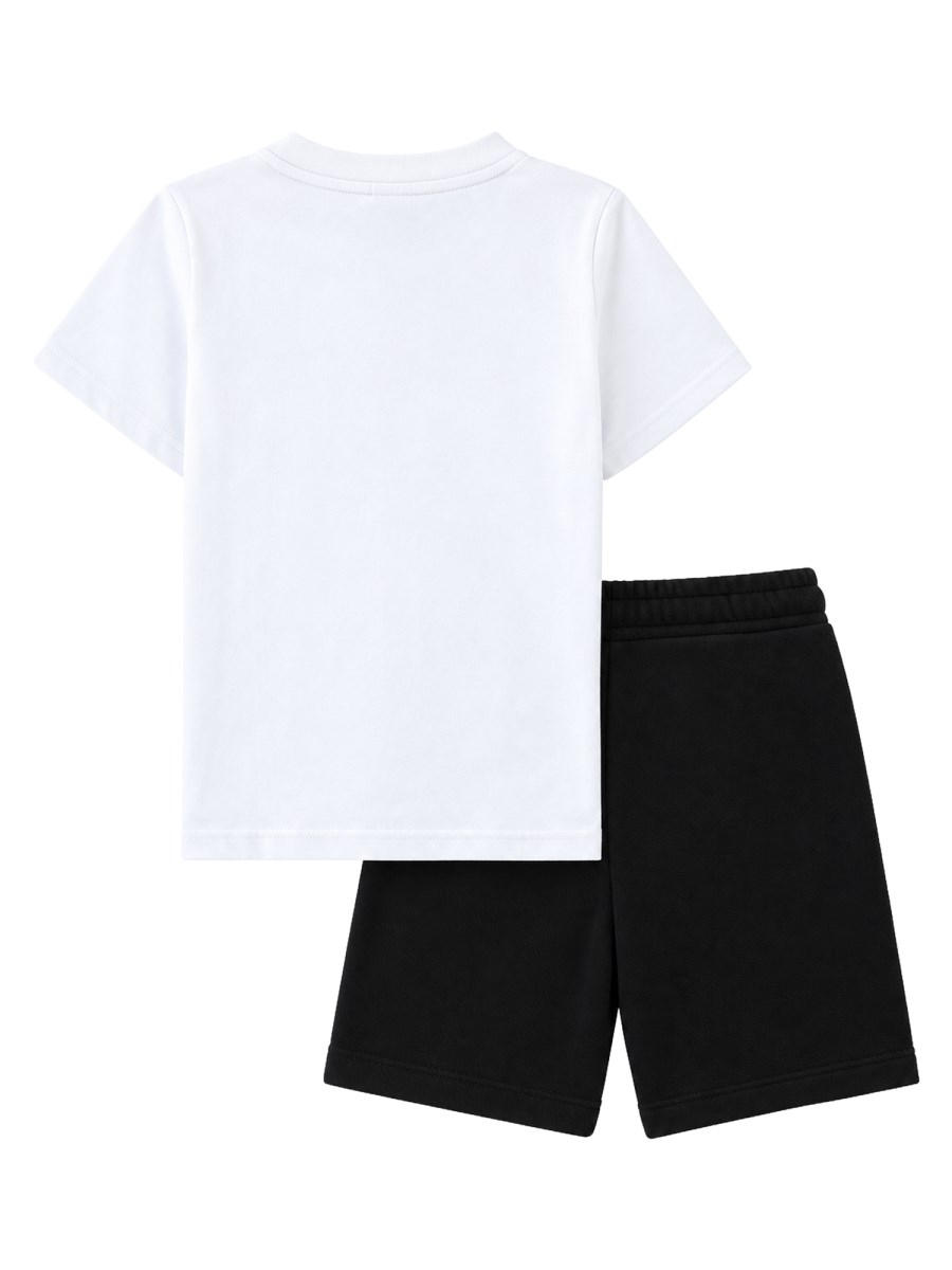 Set sportivo t-shirt e shorts 