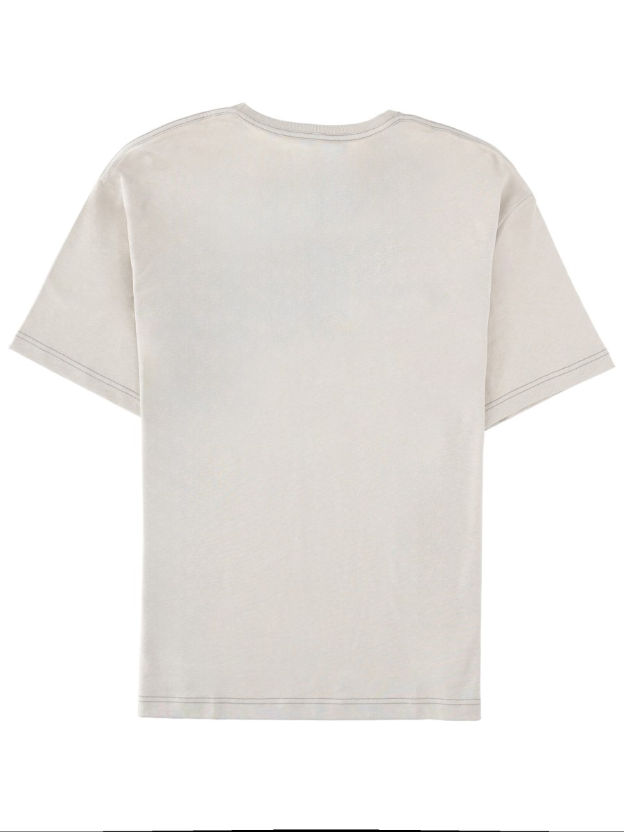 T-SHIRT CON TASCHINO