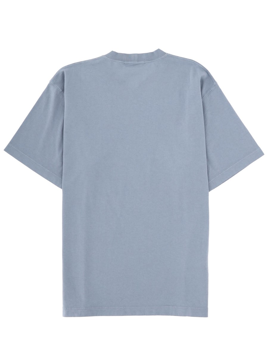 T-SHIRT CON PATCH LOGO