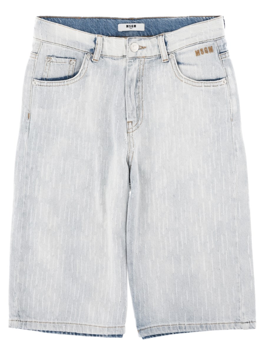 SHORTS IN DENIM