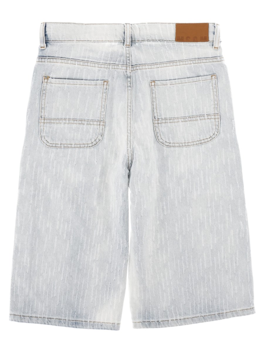 SHORTS IN DENIM