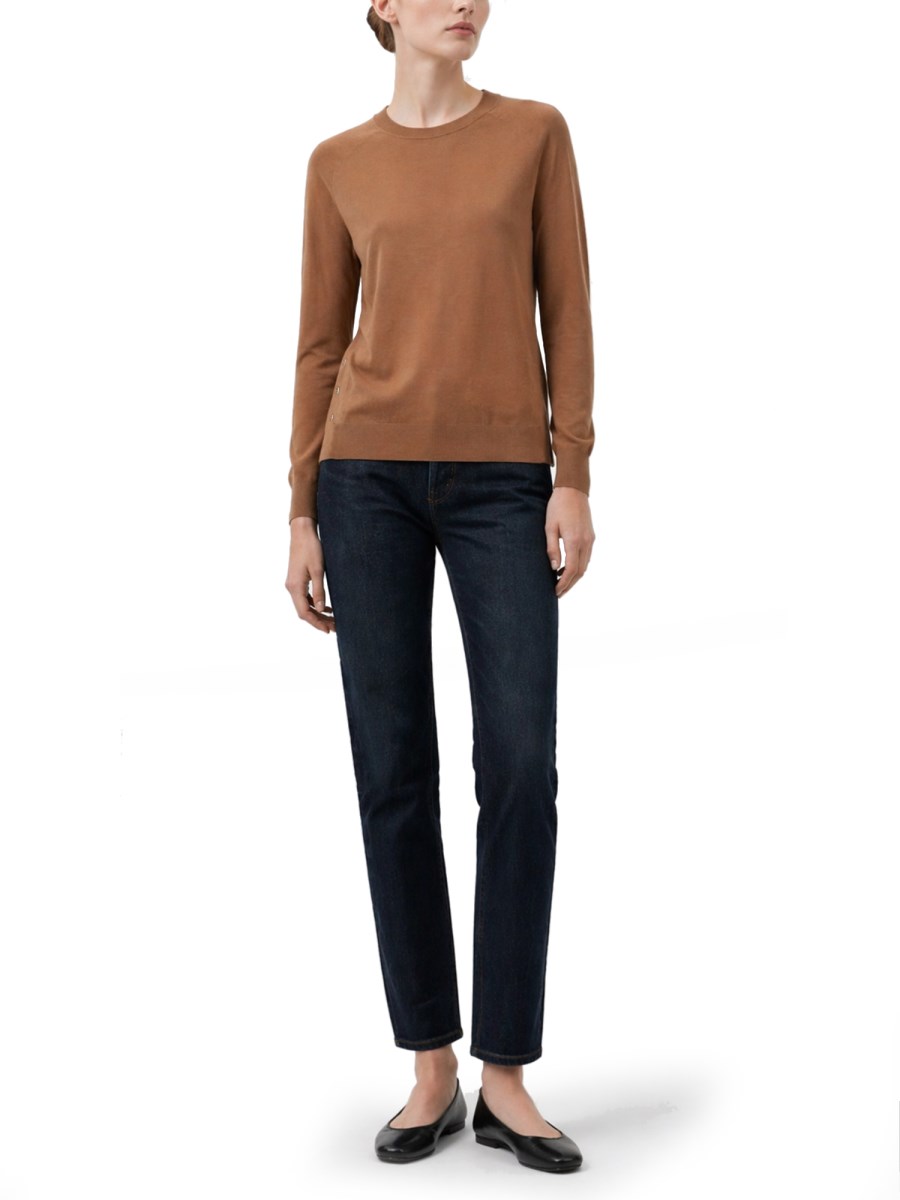 MAGLIA CON BOTTONI LATERALI