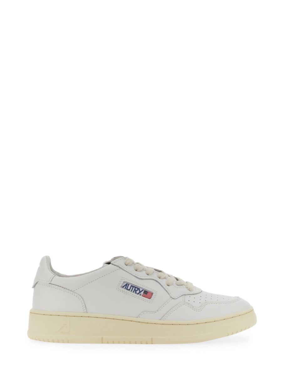 SNEAKER "MEDALIST LOW"