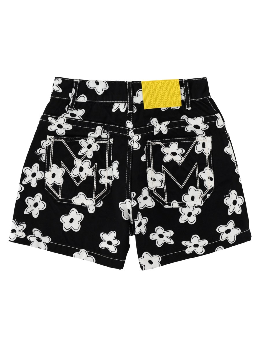 PANTALONCINI A FIORI
