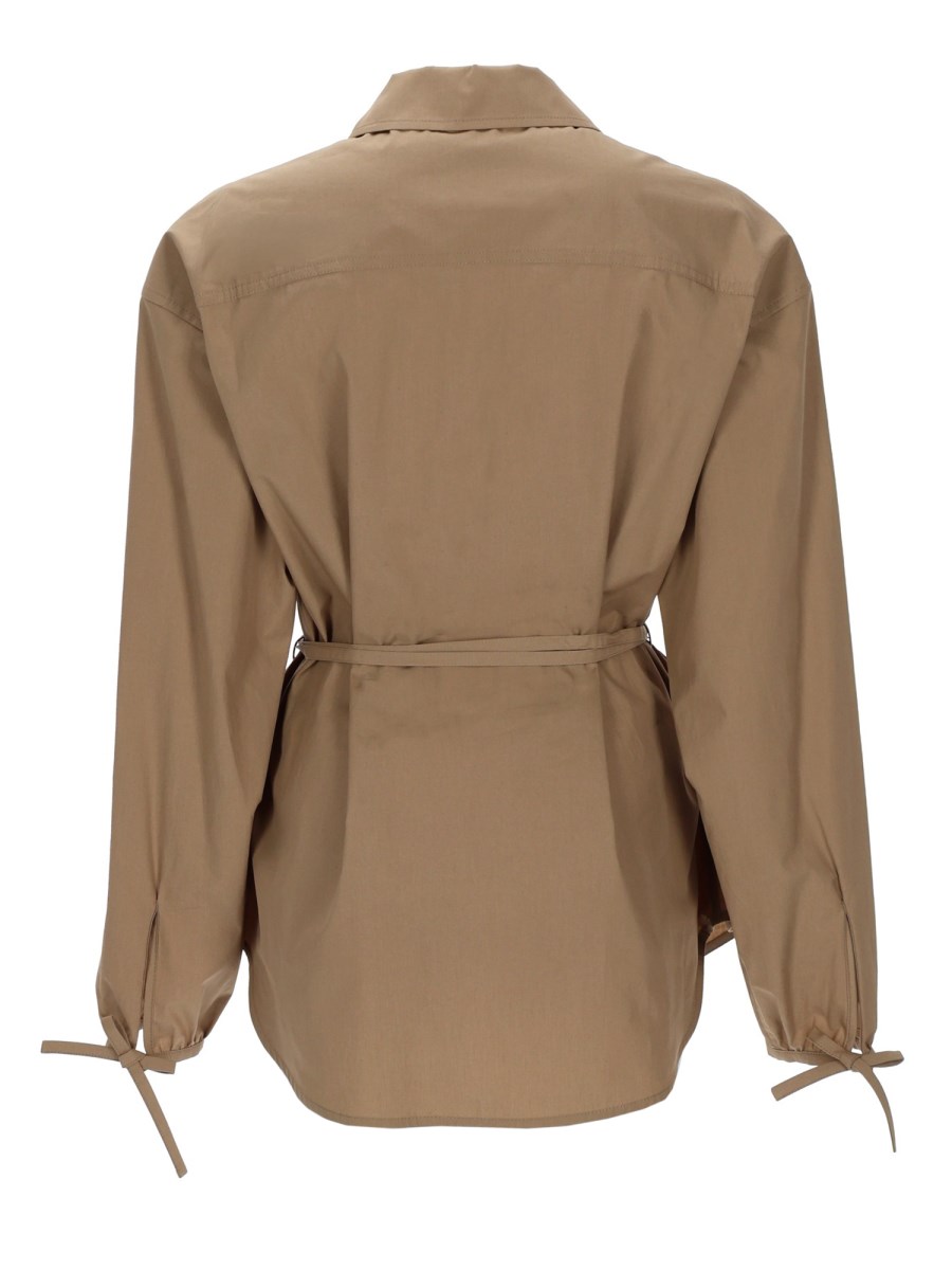 GIACCA CON ZIP E CINTURA