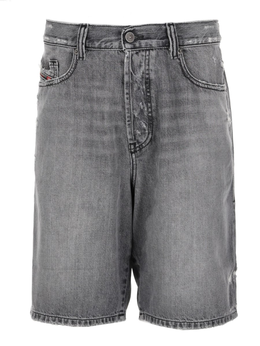 SHORTS IN DENIM 