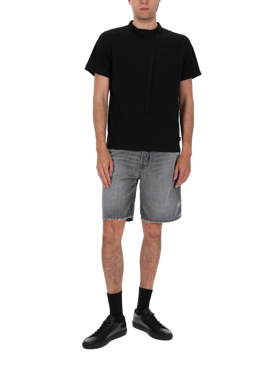 SHORTS IN DENIM 