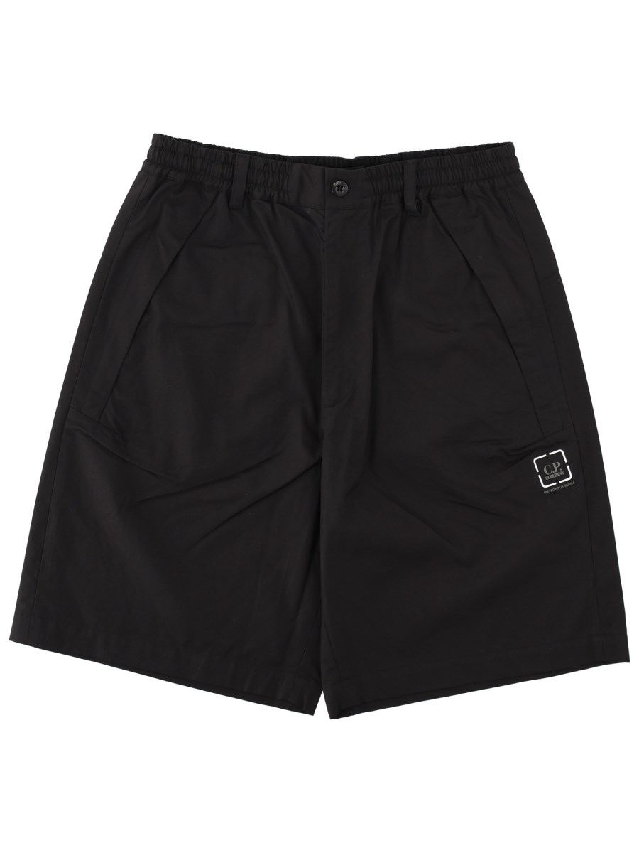 SHORTS METROPOLIS CON LOGO
