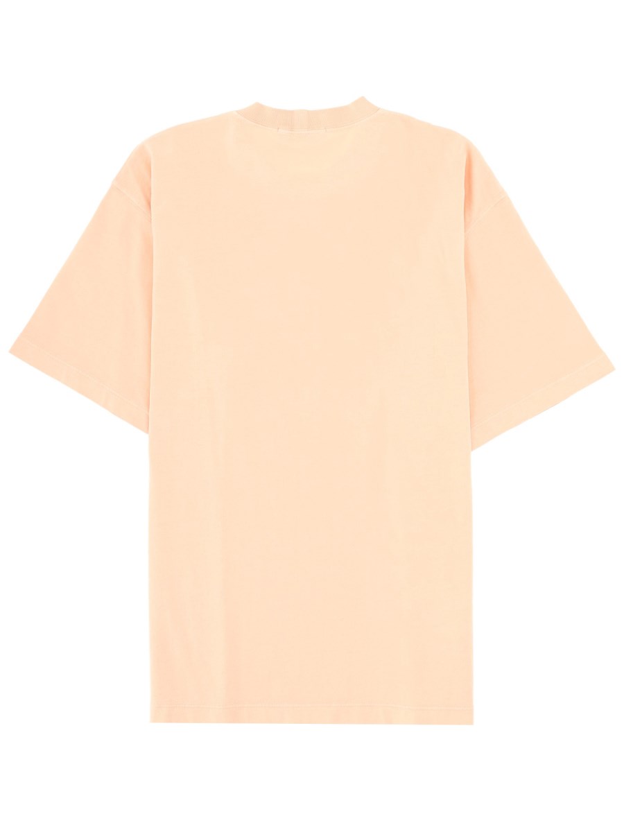 T-SHIRT CON PATCH LOGO