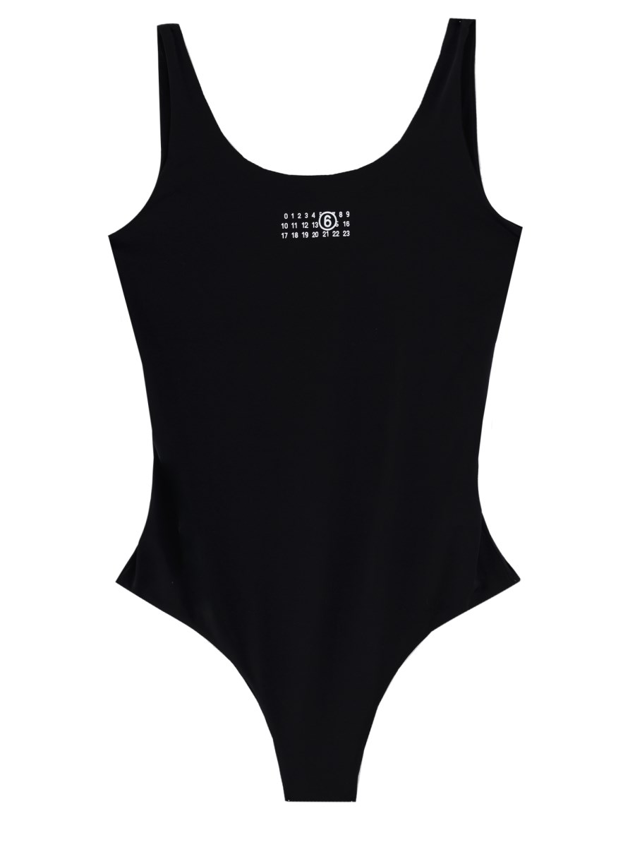 COSTUME INTERO