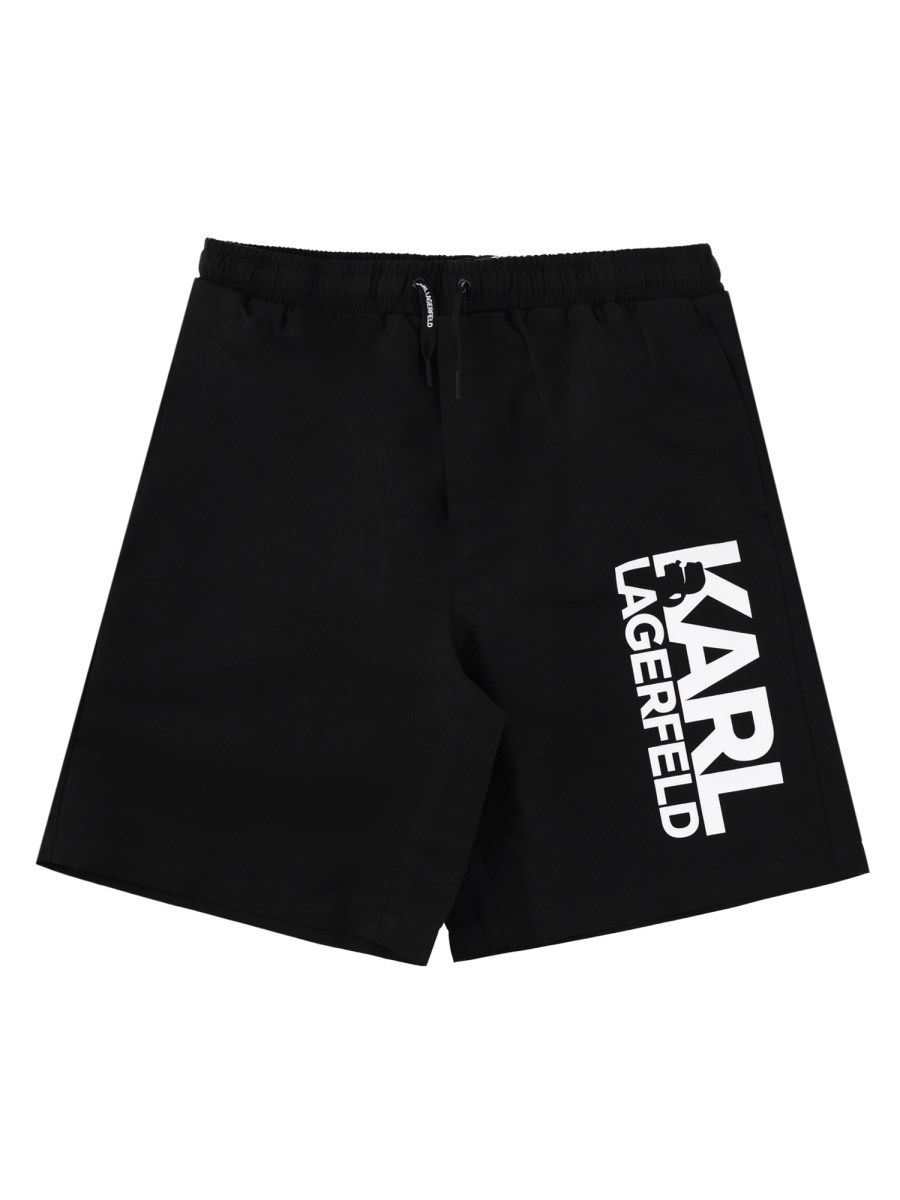 SHORTS CON LOGO