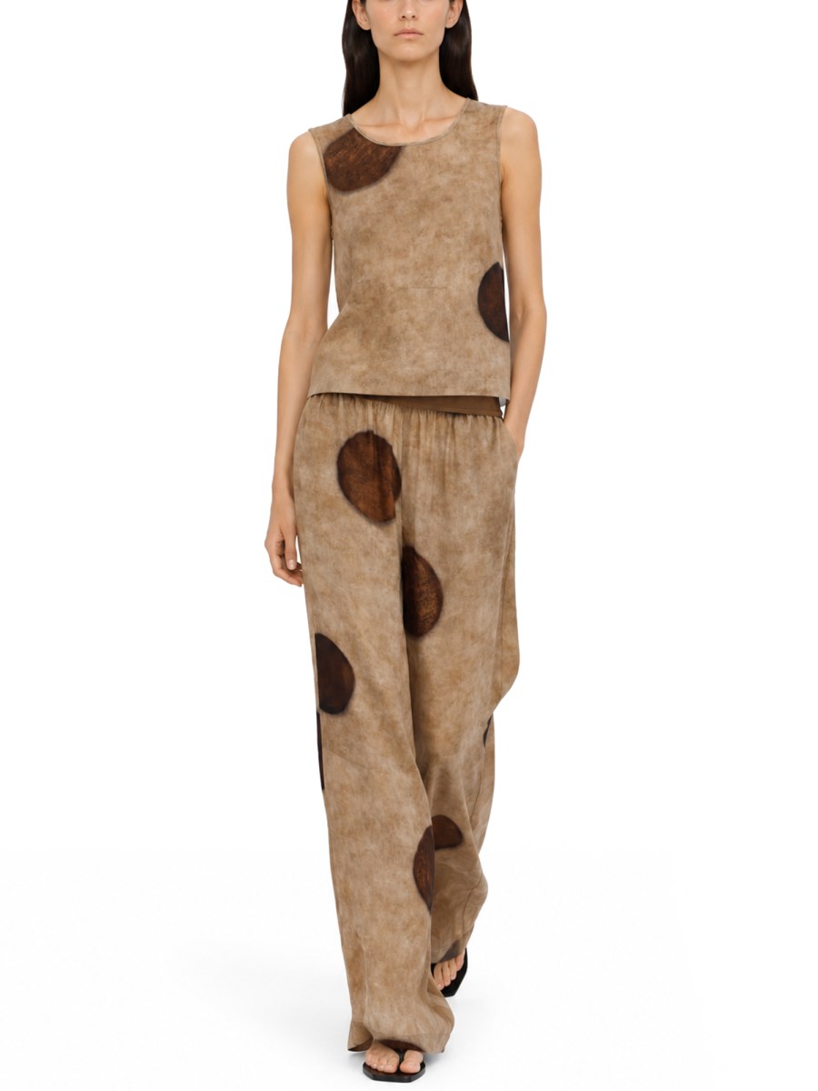 PANTALONE CON MACRO POIS