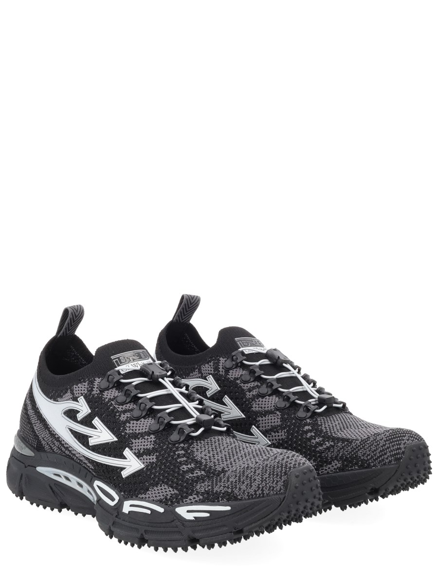 SNEAKER BE RIGHT BACK