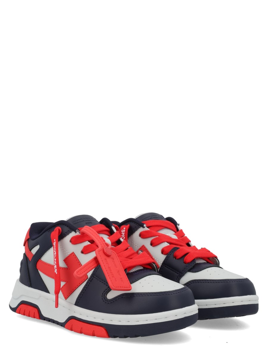 Sneaker Out Of Office 