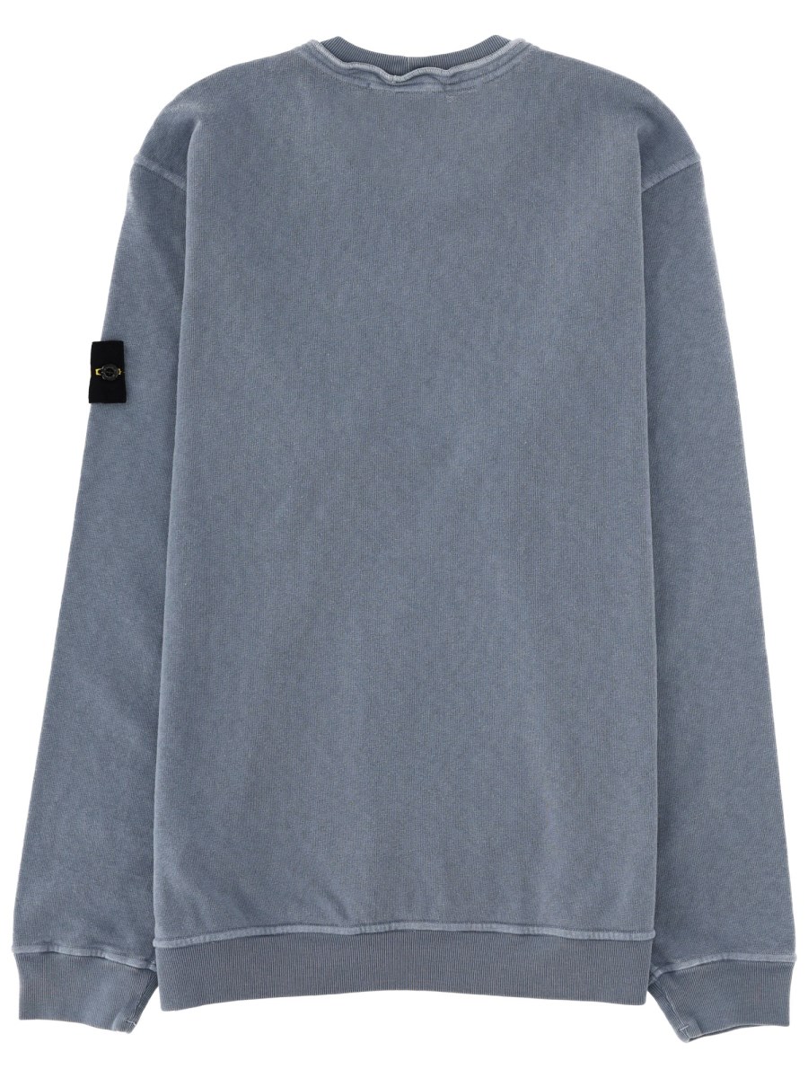 FELPA CON PATCH LOGO